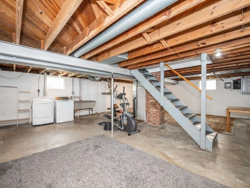 4833 Fairview Avenue, Cincinnati, OH 45242 Photo 36