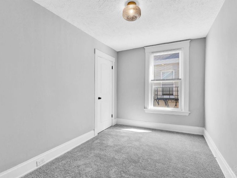 2001 Dana Avenue, Cincinnati, OH 45207 Photo 18