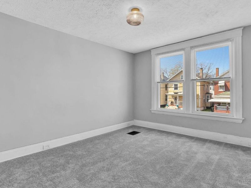 2001 Dana Avenue, Cincinnati, OH 45207 Photo 21