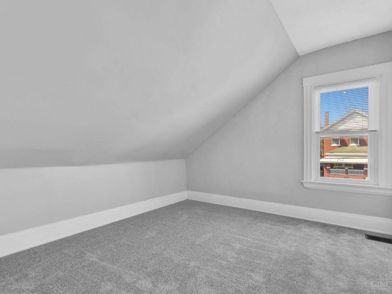 2001 Dana Avenue, Cincinnati, OH 45207 Photo 24