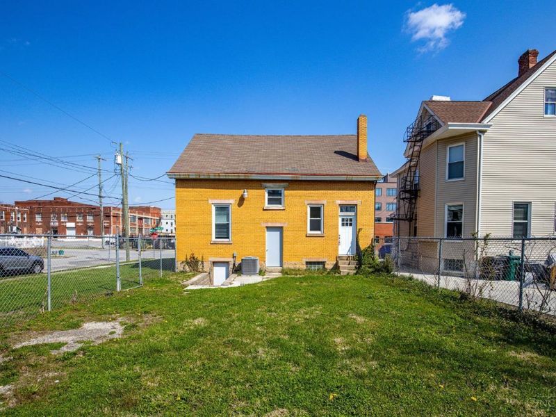 2001 Dana Avenue, Cincinnati, OH 45207 Photo 28