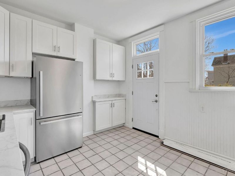 2001 Dana Avenue, Cincinnati, OH 45207 Photo 5