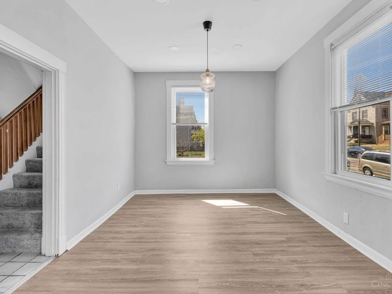 2001 Dana Avenue, Cincinnati, OH 45207 Photo 9