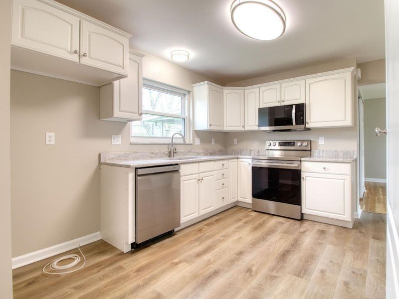 8446 Summitridge Drive, Anderson Twp, OH 45255 Photo 10