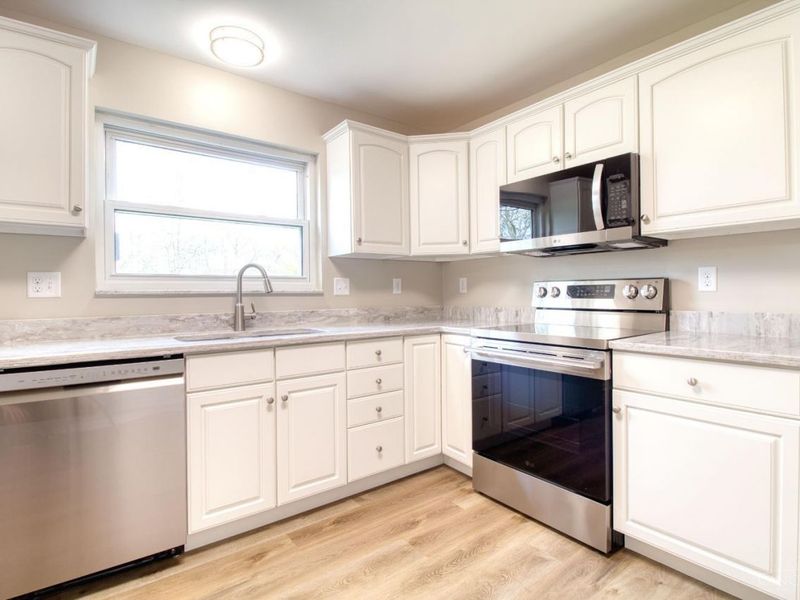 8446 Summitridge Drive, Anderson Twp, OH 45255 Photo 12