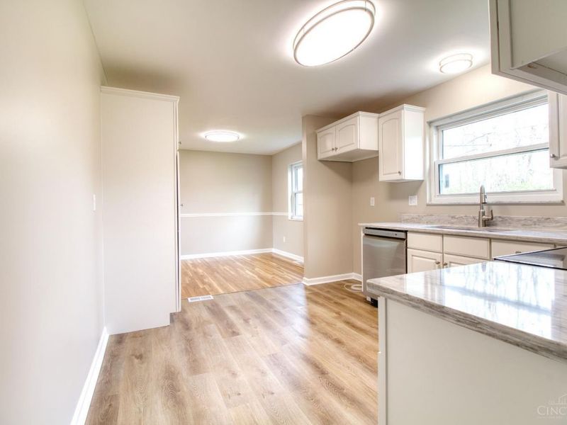 8446 Summitridge Drive, Anderson Twp, OH 45255 Photo 14