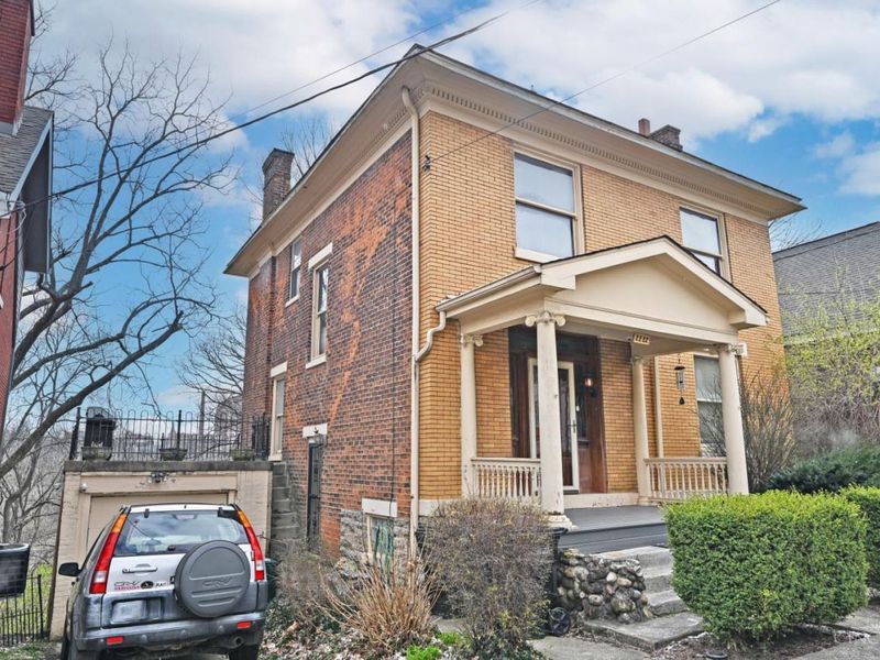2222 Eureka Terrace, Cincinnati, OH 45219 Photo 2