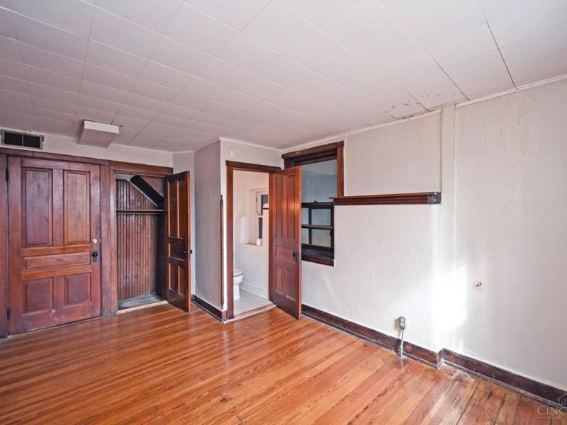 2222 Eureka Terrace, Cincinnati, OH 45219 Photo 37