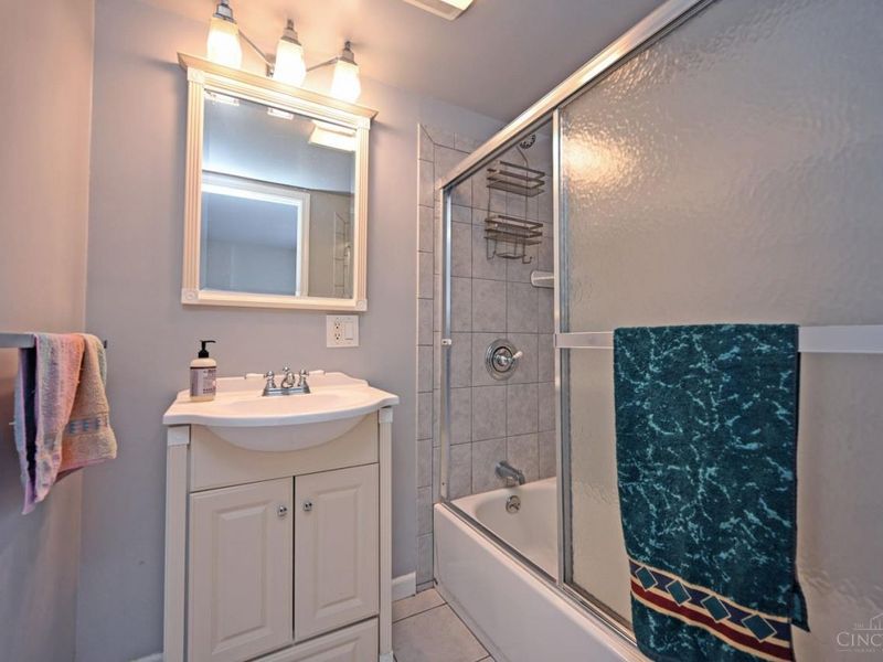 2222 Eureka Terrace, Cincinnati, OH 45219 Photo 44