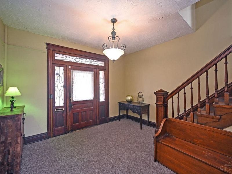 2222 Eureka Terrace, Cincinnati, OH 45219 Photo 5