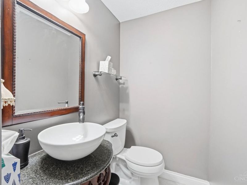 4290 Fox Hollow Drive, Cincinnati, OH 45241 Photo 21