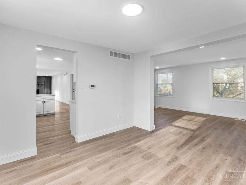 6701 Galaxie Drive, Clayton, OH 45415 Photo 17