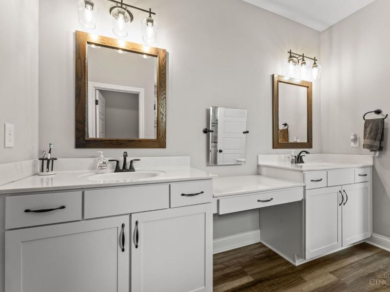 2425 Middleboro Road, Washington Township, OH 45113 Photo 69