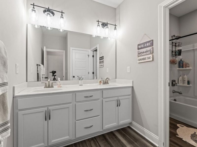 2425 Middleboro Road, Washington Township, OH 45113 Photo 80