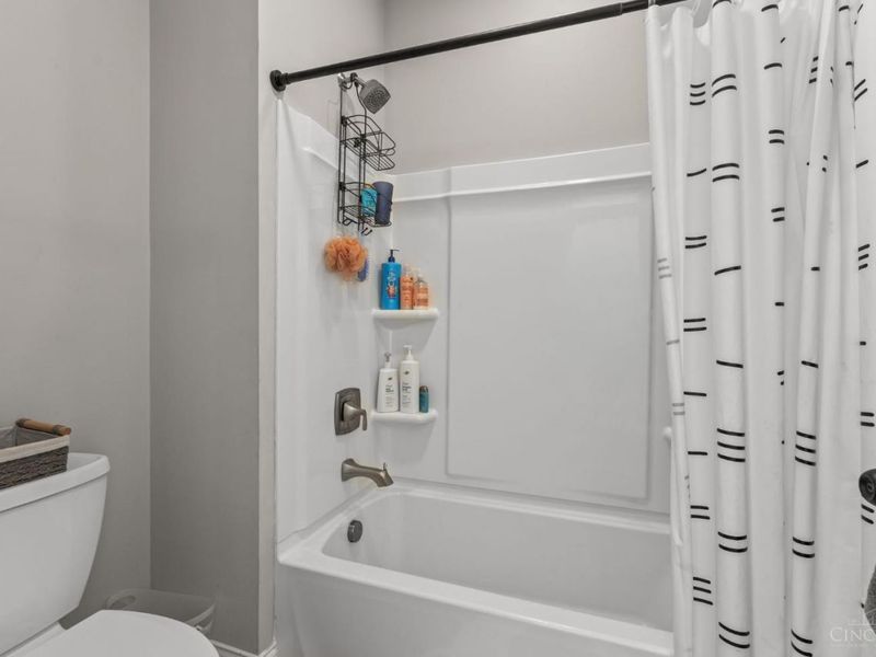 2425 Middleboro Road, Washington Township, OH 45113 Photo 83