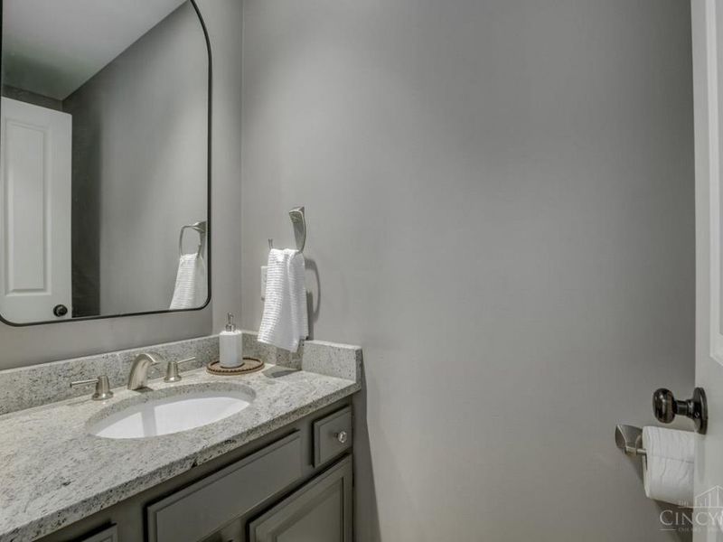 8317 Jakaro Drive, Anderson Twp, OH 45255 Photo 30