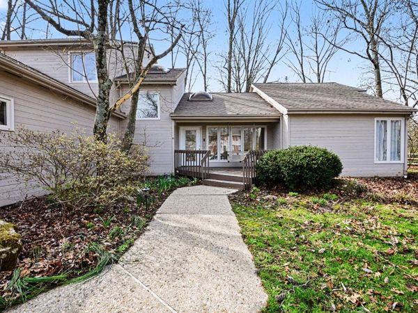 3237 South Cove Court, Deerfield Twp., OH 45039