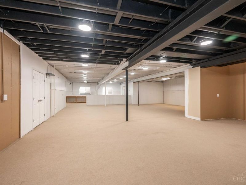 9034 Amy Marie Drive, West Chester, OH 45069 Photo 32