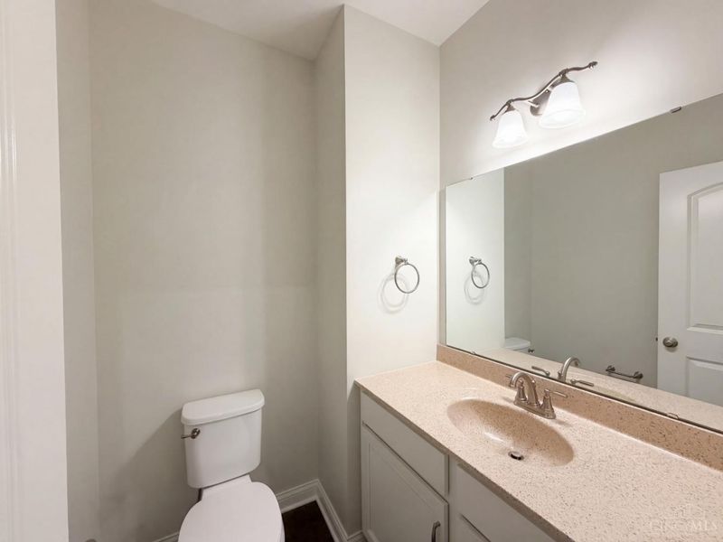 353 Cedar Drive, Loveland, OH 45140 Photo 13