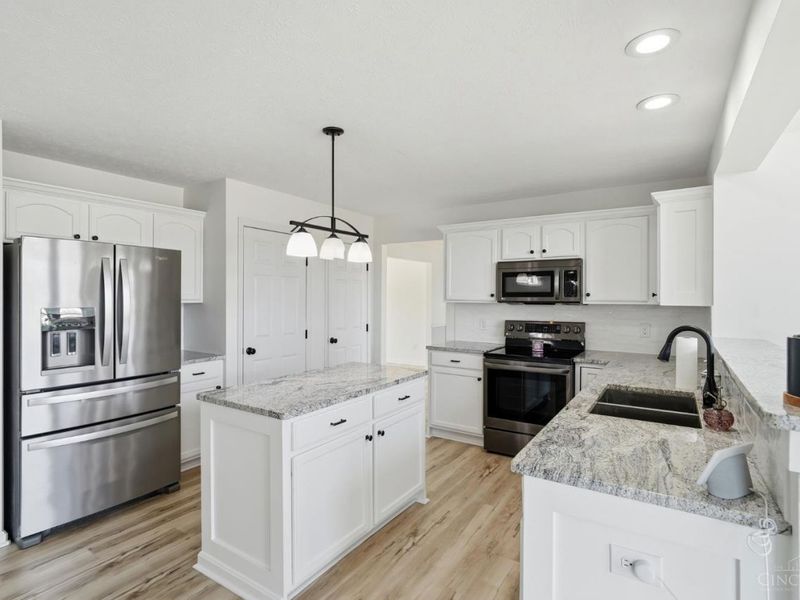 326 Sackett Drive, Monroe, OH 45050 Photo 14