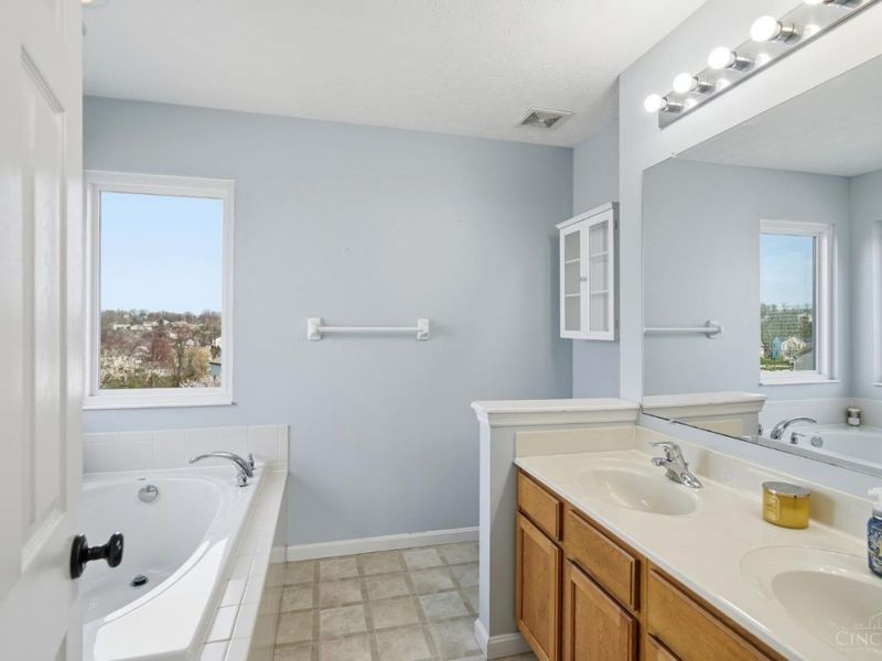 326 Sackett Drive, Monroe, OH 45050 Photo 33