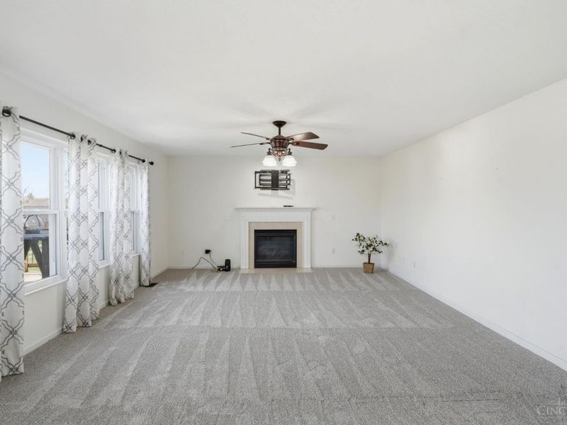 326 Sackett Drive, Monroe, OH 45050 Photo 9