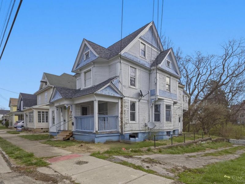 136 N Spring Street, Wilmington, OH 45177 Photo 2