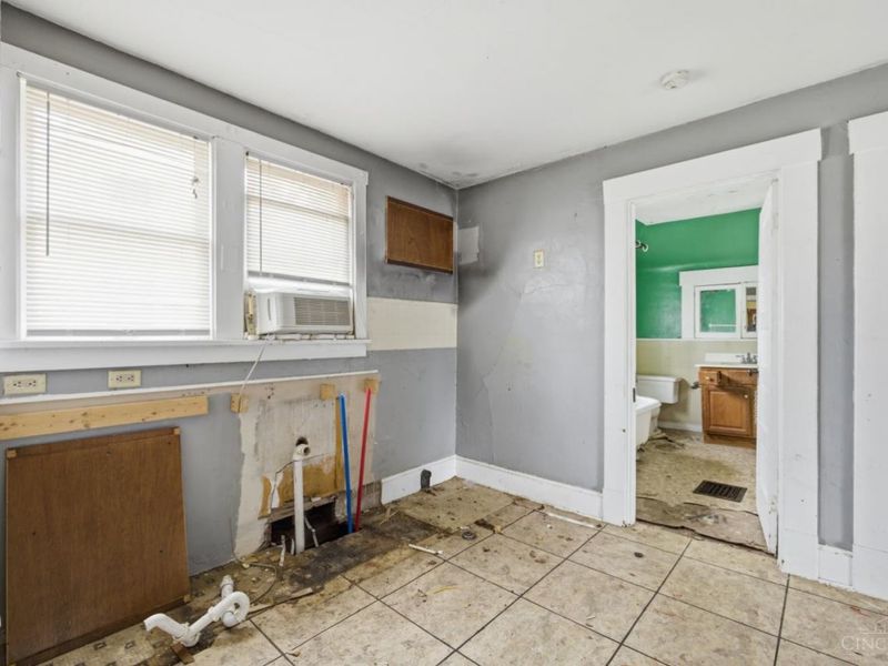 136 N Spring Street, Wilmington, OH 45177 Photo 8