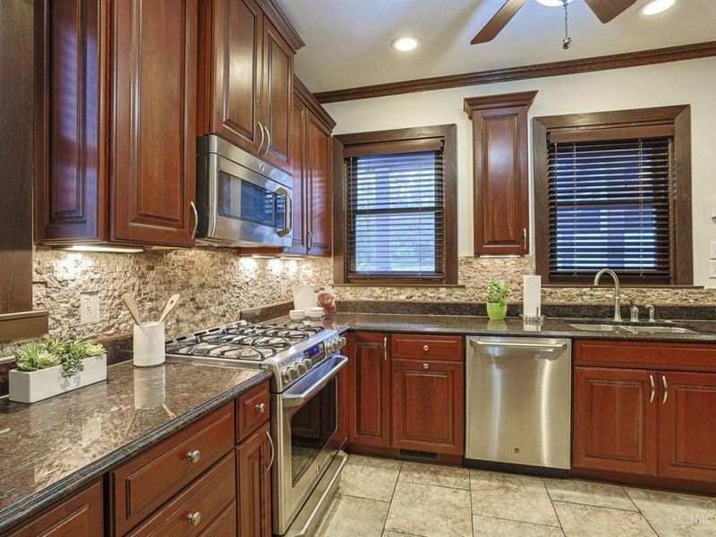 1308 Edwards Road, Cincinnati, OH 45208 Photo 14