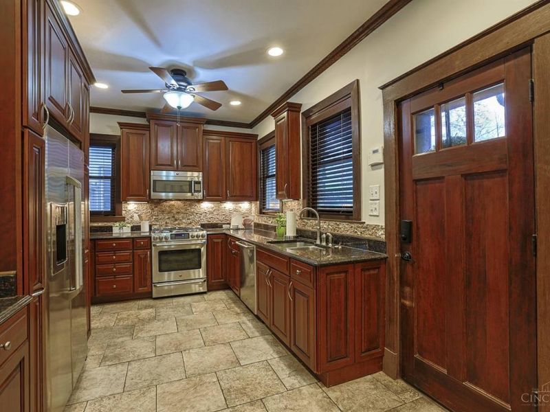 1308 Edwards Road, Cincinnati, OH 45208 Photo 15