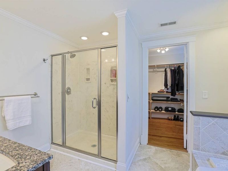 1308 Edwards Road, Cincinnati, OH 45208 Photo 24