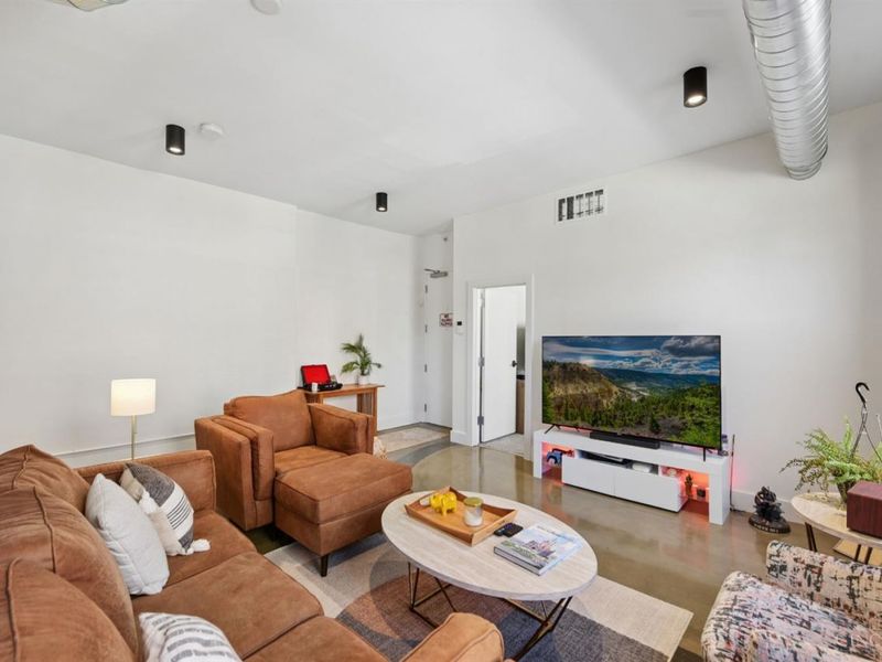 5 W Twelfth Street, Unit 1, Cincinnati, OH 45202 Photo 10