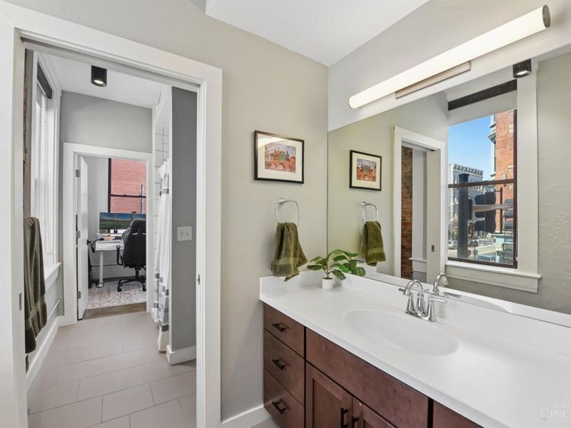 5 W Twelfth Street, Unit 1, Cincinnati, OH 45202 Photo 31