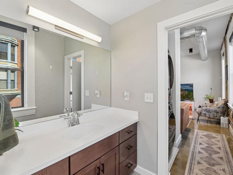 5 W Twelfth Street, Unit 1, Cincinnati, OH 45202 Photo 32