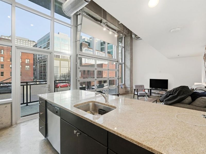 353 W Fourth Street, Unit 209, Cincinnati, OH 45202 Photo 15