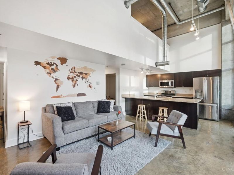 353 W Fourth Street, Unit 209, Cincinnati, OH 45202 Photo 3