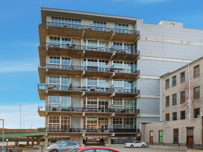 353 W Fourth Street, Unit 209, Cincinnati, OH 45202 Photo 40