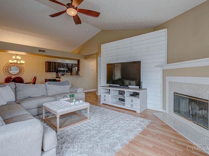 9801 Regatta Drive, Unit 308, Cincinnati, OH 45252 Photo 10