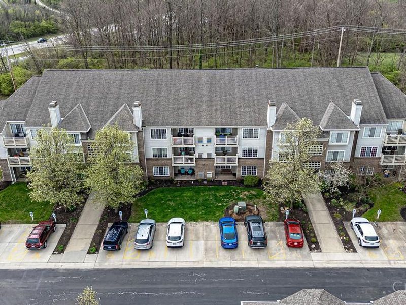 9801 Regatta Drive, Unit 308, Cincinnati, OH 45252 Photo 2