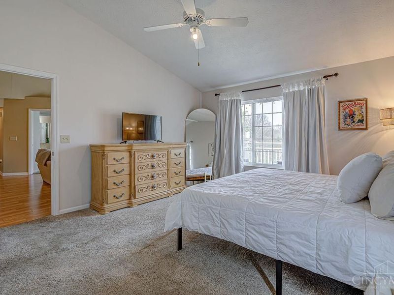 9801 Regatta Drive, Unit 308, Cincinnati, OH 45252 Photo 25