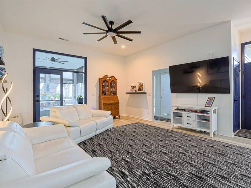 3808 Sandtrap Circle, Mason, OH 45040 Photo 4