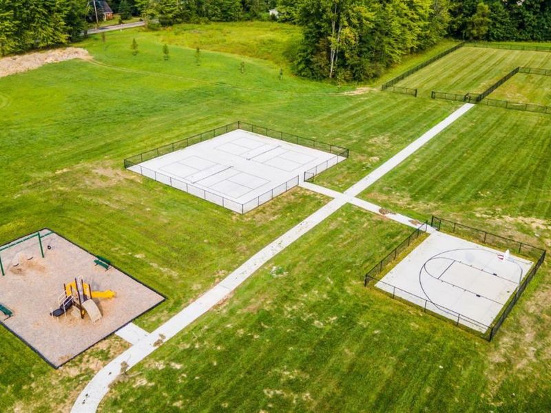 1862 Vista Lake Drive, Goshen Twp, OH 45122 Photo 8