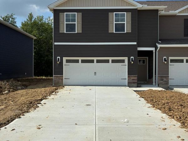 1860 Vista Lake Drive, Goshen Twp, OH 45122