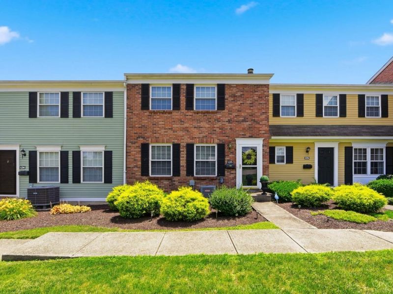 125 Chapel Hill Drive, Fairfield, OH 45014 Photo 2