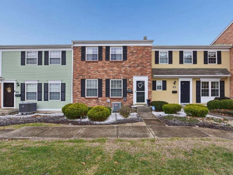 125 Chapel Hill Drive, Fairfield, OH 45014 Photo 2