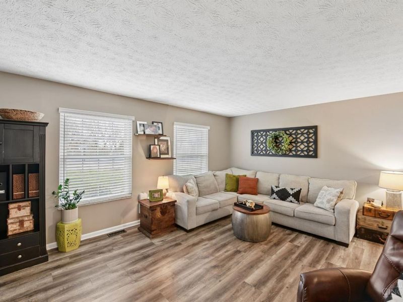 125 Chapel Hill Drive, Fairfield, OH 45014 Photo 5