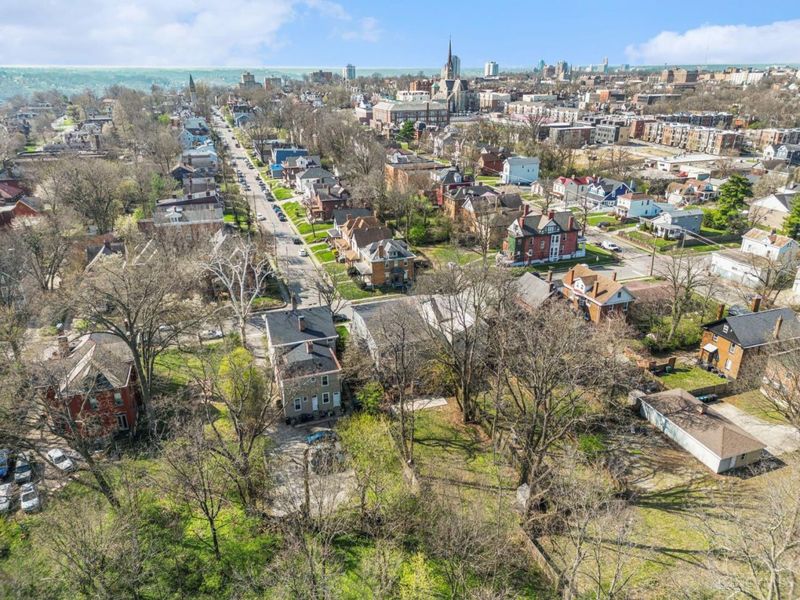 1720 Dexter Avenue, Unit 1, Cincinnati, OH 45206 Photo 4