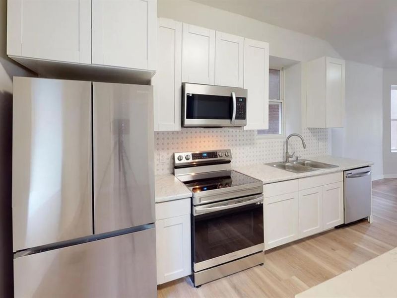 6014 Prentice Street, Cincinnati, OH 45227 Photo 3