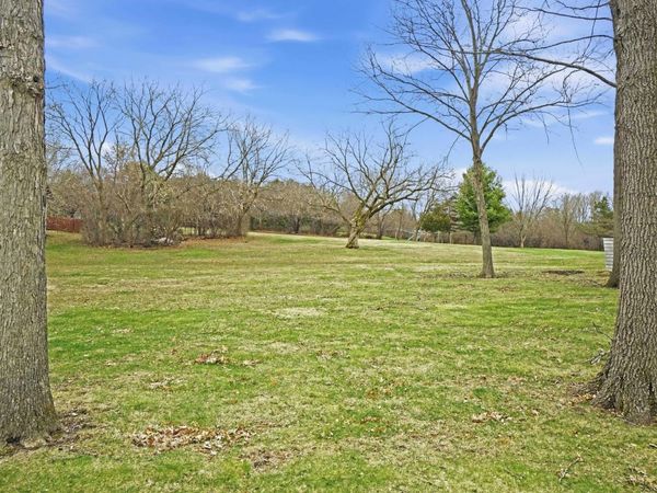 38705 N Pine Grove Avenue, Wadsworth, IL 60083