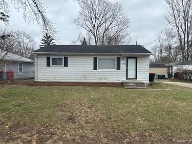 27223 Adelein Drive, Southfield, MI 48033